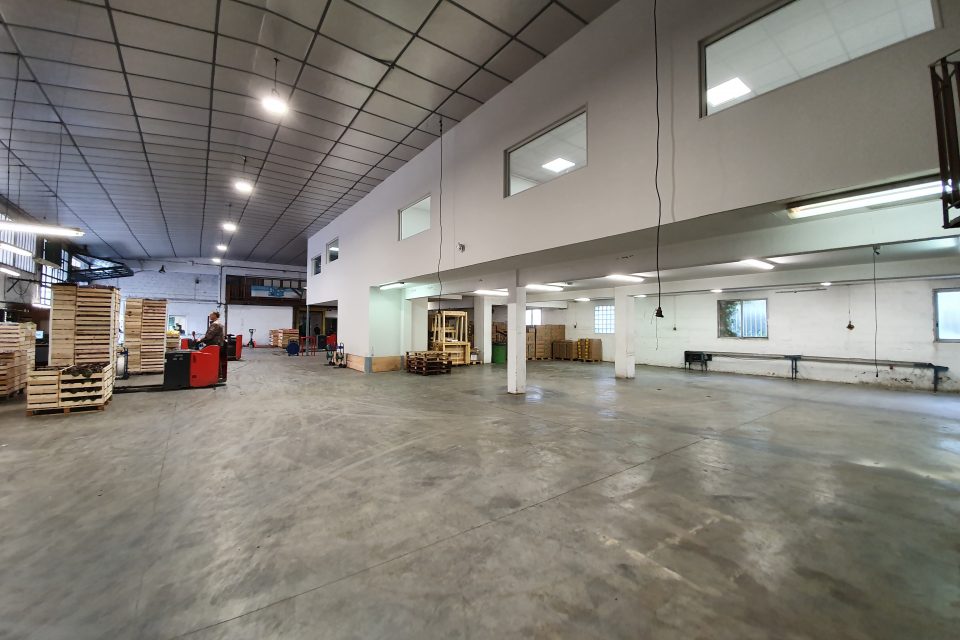 PLATEAU DE BUREAU – BARBENTANNE